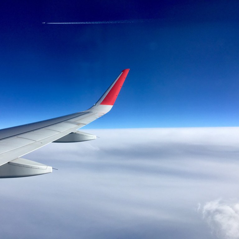 sky_plane_clouds_wing_fly_blue_aircraft_travel-1266934.jpg!d.jpg