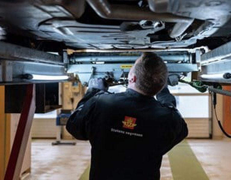 Gratis kontroll av russebusser og russebiler